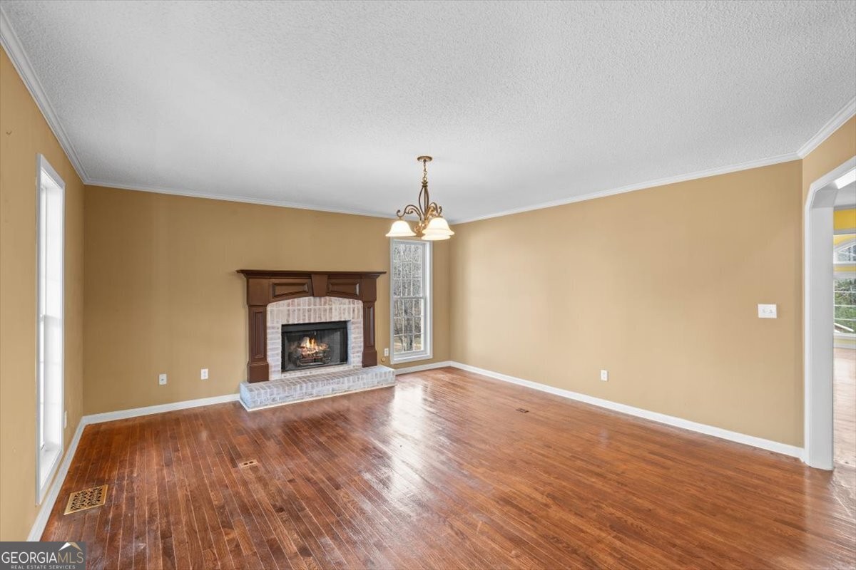 ๐ฅ Subject-To Deal in Dallas GA ๐ฅ๐ฅ Locked 4.99% Rate ๐ Only $35k to Step In ๐ต 5 Bed / 3.5 Bath + Pool + Outdoor Kitchen ๐ NO Pre-approval or Credit Check ๐ซ - photo 24