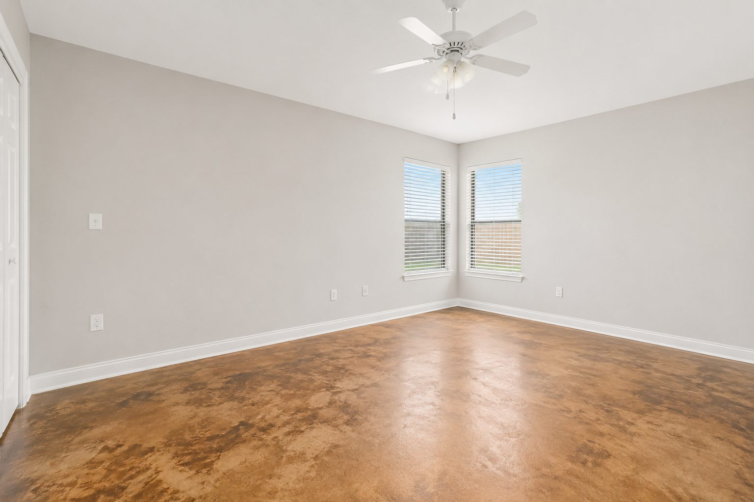 ๐ฅ Subject-To Deal in Riverview FL ๐ฅ๐ฅ Only $30k to Step In ๐ต 7.25% Financing Already in Place ๐ Single-Family with Fenced Yard ๐ก Low HOA Tampa Metro ๐๏ธ NO Pre-approval or Credit Check ๐ซ - photo 13