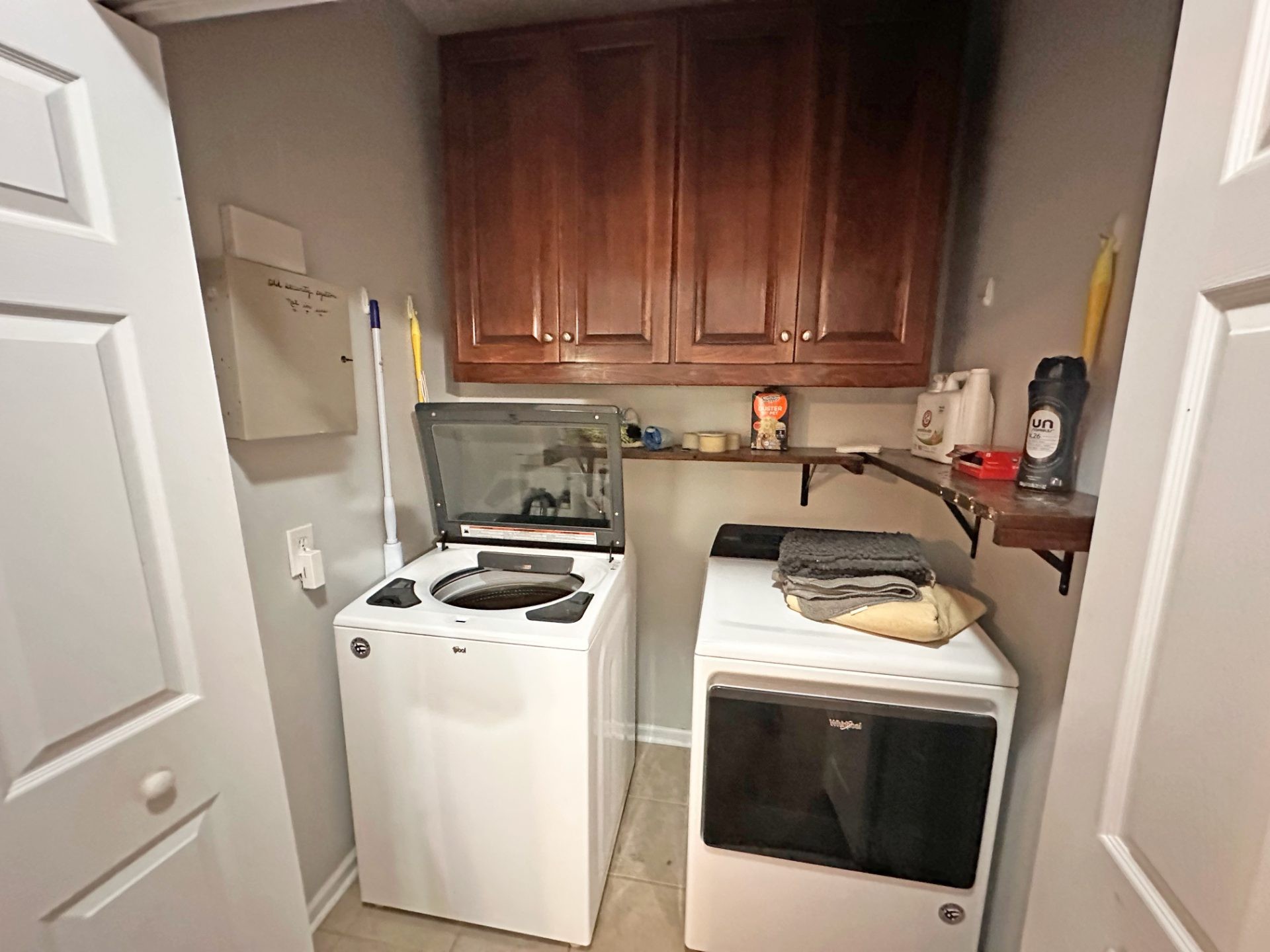 ๐ฅ Subject-To STR Money Maker in Eatonton GA ๐ฅ 4 Bed / 3 Bath, 2,560 sqft on Over an Acre ๐ก Up to $7,000/mo on Airbnb ๐ฐ Just $25k Down + CC to Take Over ๐ Private Lake Access Community ๐ค No Bank Qualifying ๐ซ - photo 5