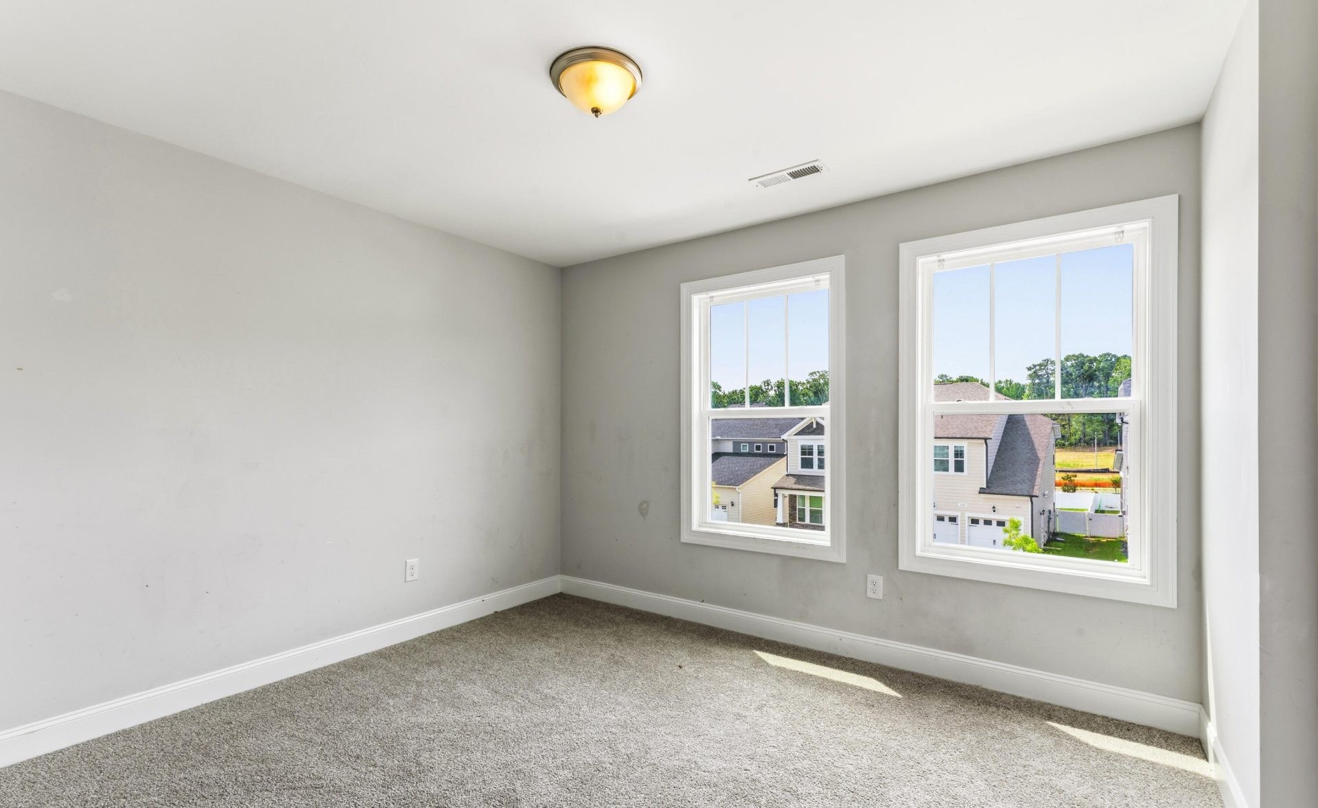 ๐ฅ๐ฅ SUBJECT-TO in Knightdale, NC ๐ฅ๐ฅ Brand New 4 Bed / 2.5 Bath ๐๏ธ Step Into 5.99% Financing ๐ Just $30k to Step In ๐ธ NO Bank, NO Pre-Approval ๐ - photo 15