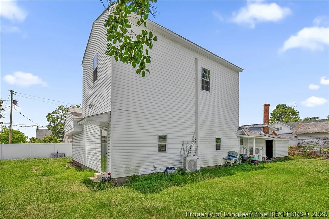 ๐ฅ Subject-To Co-Living Cash Cow in Lumberton NC ๐ฅ๐ฅ Massive 5 Bed / 3.5 Bath, 3,032 sqft on Over an Acre ๐ก Just $25k Down + CC to Take Over ๐ Oversized Workshop + Sunroom ๐ ๏ธ No Bank Qualifying, No Credit Check ๐ซ - photo 28