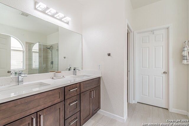๐ก SUBJECT-TO in Converse, TX ๐ฅ๐ฅ 4 Bed / 3 Bath, 2,666 Sqft ๐ Take Over the Existing Financing ๐ No Bank, No New Loan ๐ฐ Built to Cash Flow by the Room ๐๏ธ Minutes to Randolph AFB ๐ต Only 9% Down - photo 4