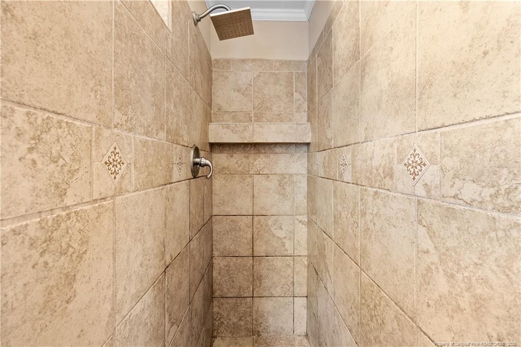 ๐ฅ CRAZY SUB2 in Fayetteville NC ๐ฅ๐ฅ 2,130 sqft 3 Bed / 2 Bath ๐ ๐ Minutes to Fort Liberty ๐๏ธ No Bank Qualifying, No Credit Check ๐ซ - photo 32
