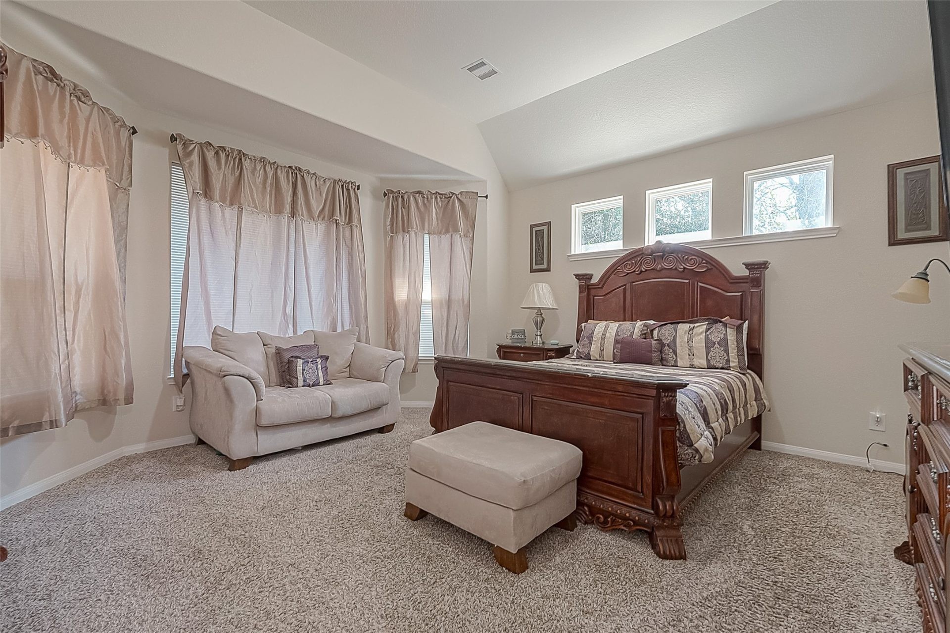 ๐ฅ Subject-To Stunner in Spring TX ๐ฅ๐ฅ Massive 5 Bed / 5 Bath, 3,950 sqft 2014 Build ๐ก Locked-In 4.75% CRAZY RATE ๐ Just $40k Down! ๐ต Built-In Equity, No Bank Qualifying ๐ซ - photo 33