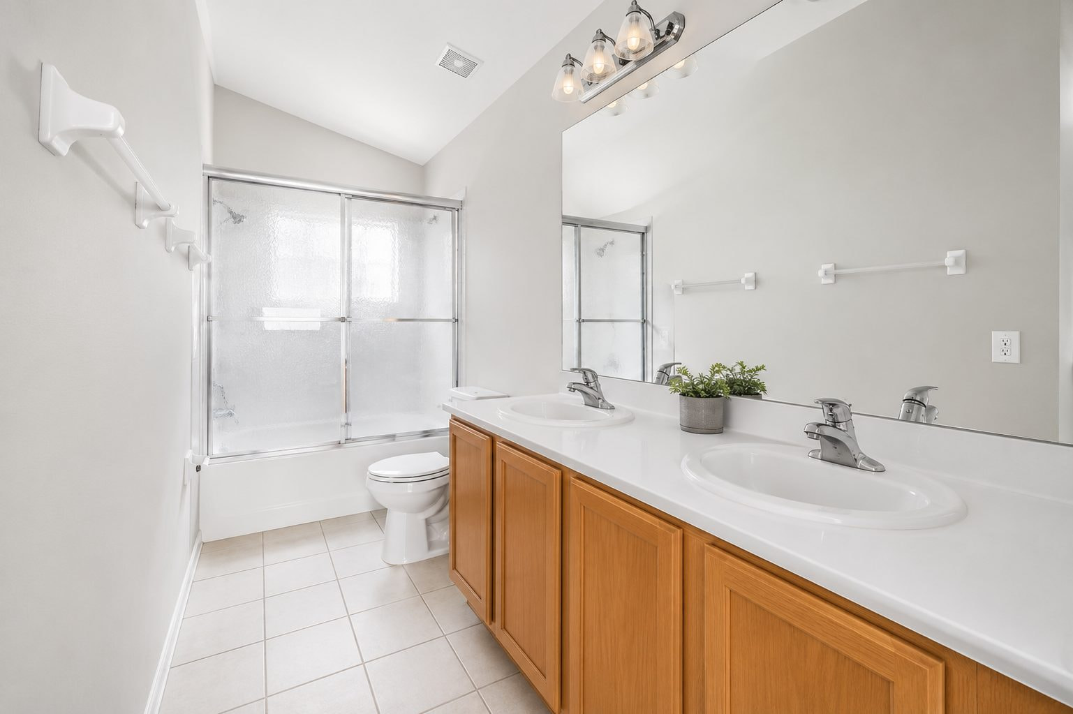 ๐ฅ Subject-To Deal in Riverview FL ๐ฅ๐ฅ Only $30k to Step In ๐ต 7.25% Financing Already in Place ๐ Single-Family with Fenced Yard ๐ก Low HOA Tampa Metro ๐๏ธ NO Pre-approval or Credit Check ๐ซ - photo 15