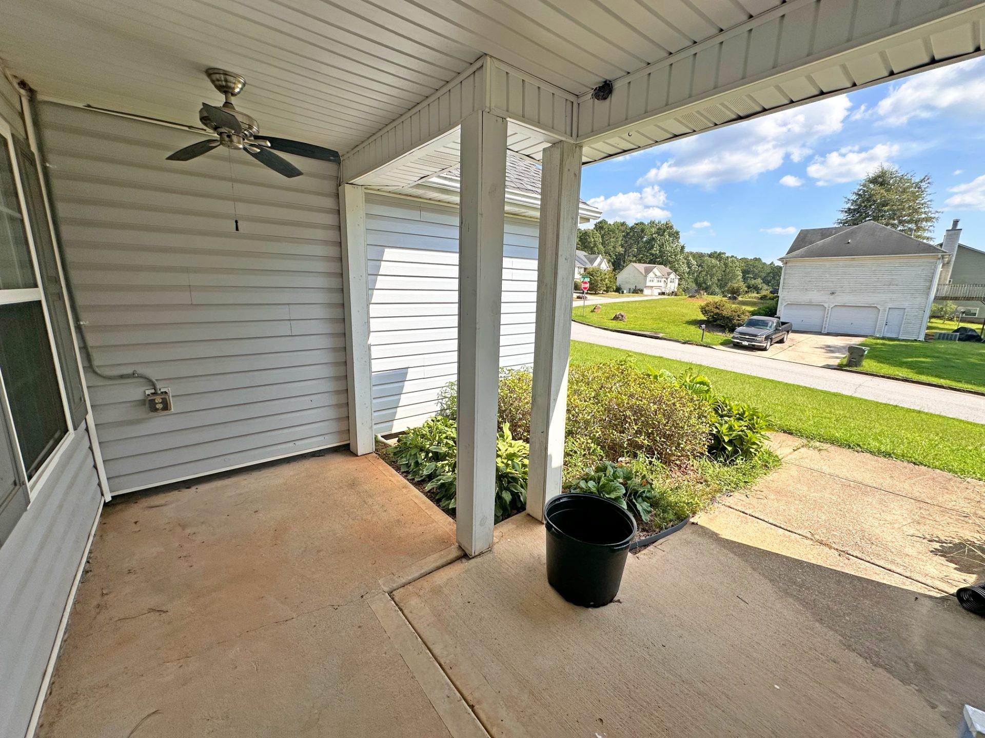 ๐ฅ Subject-To STR Money Maker in Dallas GA ๐ฅ Clean 3 Bed / 2 Bath, 1,681 sqft on a Corner Lot ๐ก Up to $6,000/mo on Airbnb ๐ฐ Just $20k Down + CC to Take Over ๐ No HOA, Vacant and Ready ๐ช No Bank Qualifying ๐ซ - photo 21