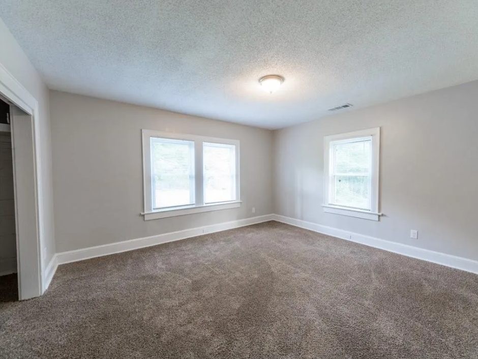 TRION, GA SUBJECT-TO DEAL | RENOVATED 4BR ON 1.1 ACRES | $10K ENTRY🔥 - photo 13